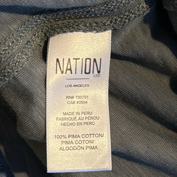 Nation Women’s Small Short Sleeve T Shirt V Neck Slit Cropped Rolled Sleeve - Picture 6 of 6